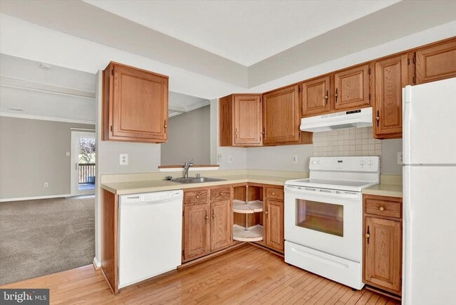 Building Photo - 428 Palmer Terrace