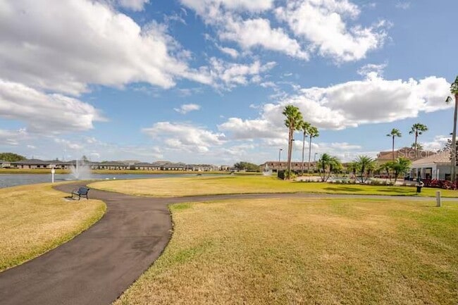 Building Photo - 3041 Ashland Ln S