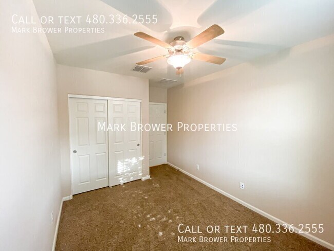 Building Photo - 115 S Bermuda Cir