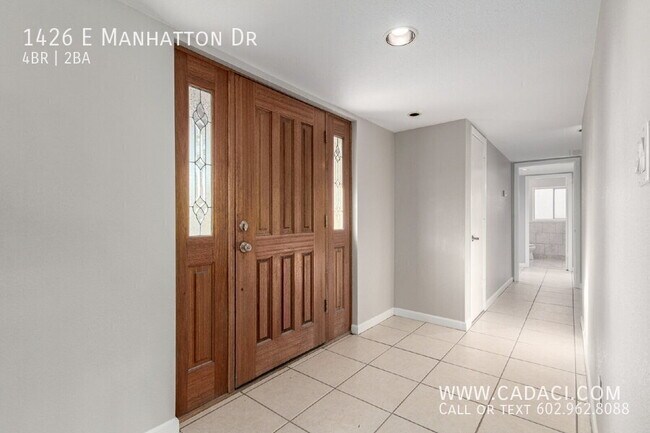 Building Photo - 1426 E Manhatton Dr