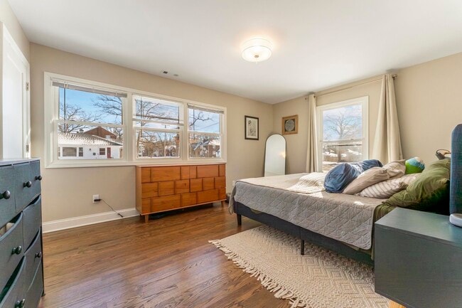 Building Photo - 1700 N Linden Ave