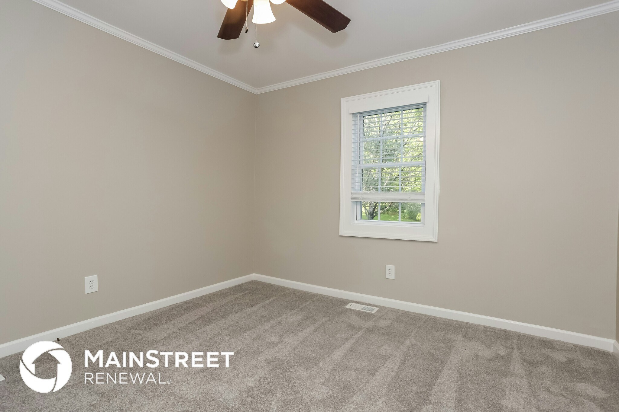 Building Photo - 147 Acorn Dr