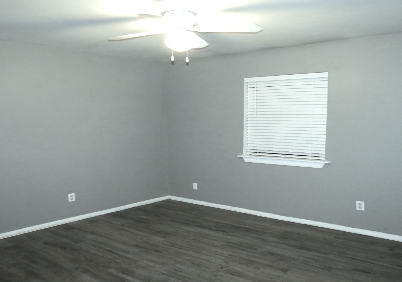 Building Photo - 2703 Poplar Cir