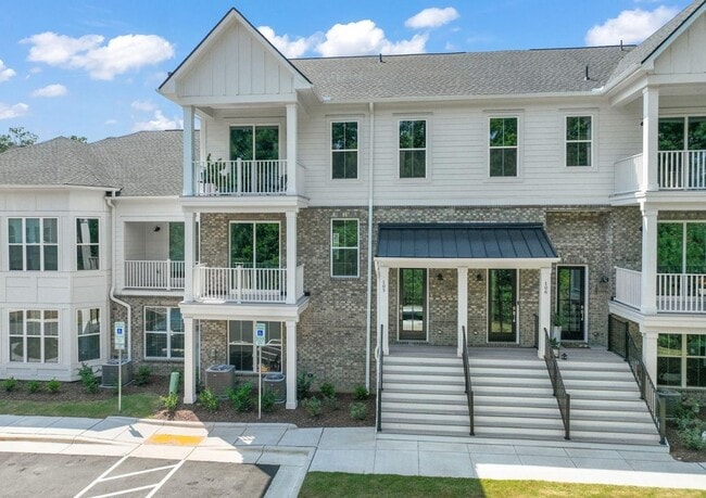 Primary Photo - Modern, Spacious 2 Bed Townhome, Brier Creek Country Club, Golf course views!