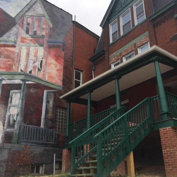 Building Photo - 5439 Penn Ave