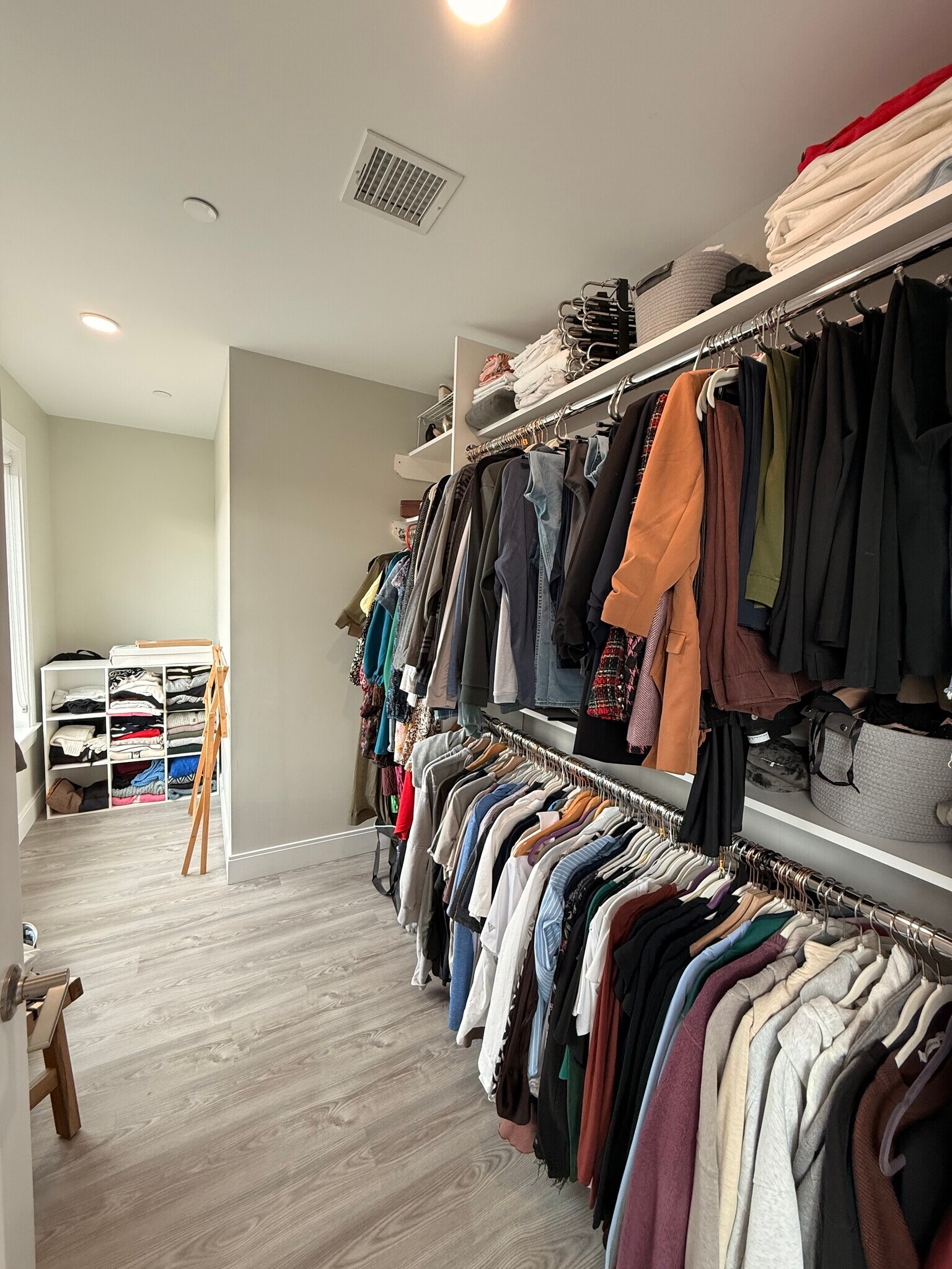 Building Photo - 206 Old Colony Ave