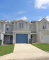 Building Photo - Quail Hollow