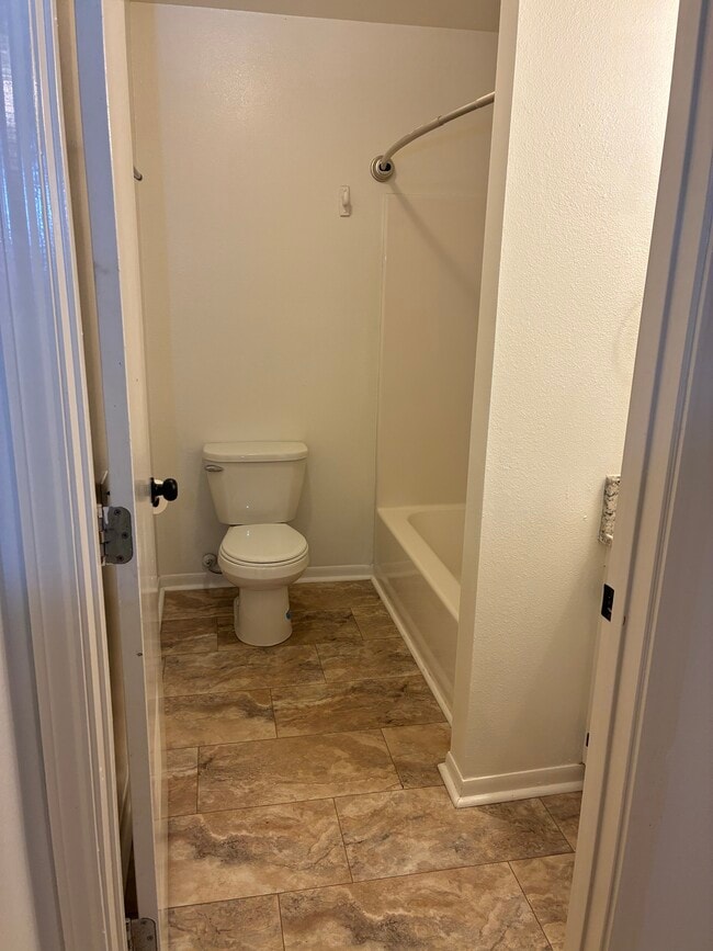 Building Photo - 404 Arizona Ave