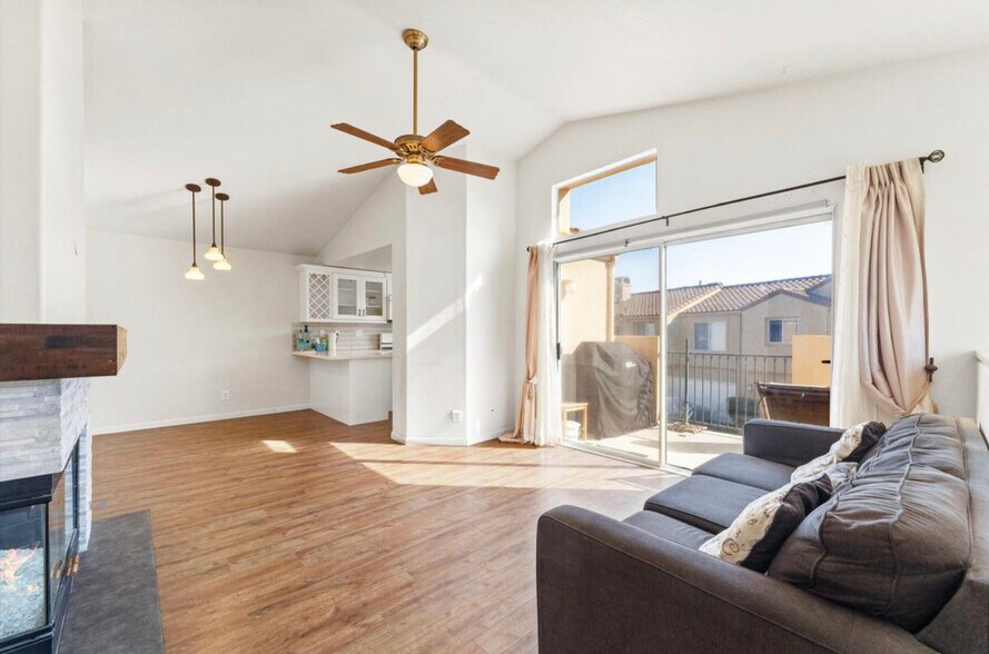 Building Photo - 35 Fleurance St