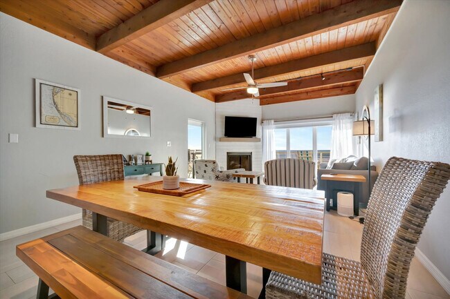 Building Photo - 19530 Gulf Blvd