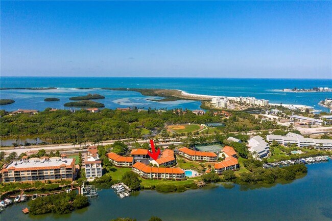 Building Photo - 1515 Pinellas Bayway S