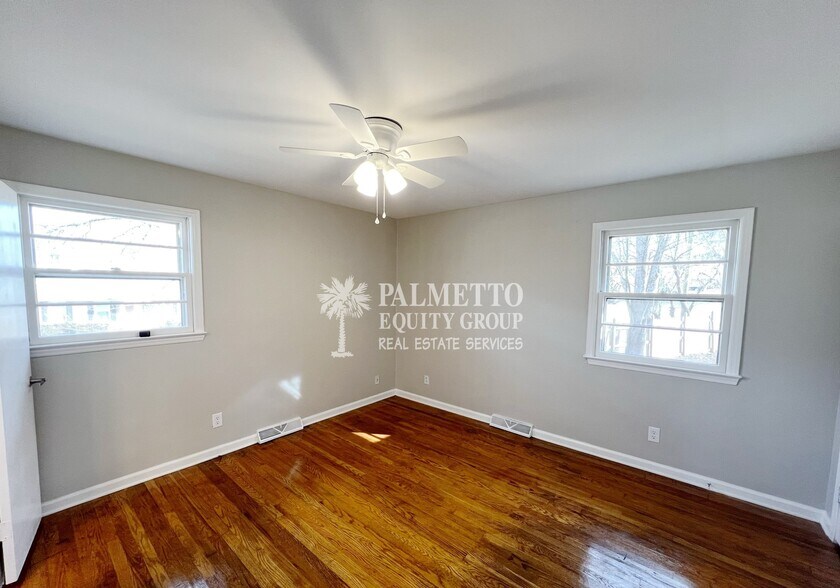 Building Photo - 2601 Dulaire Rd