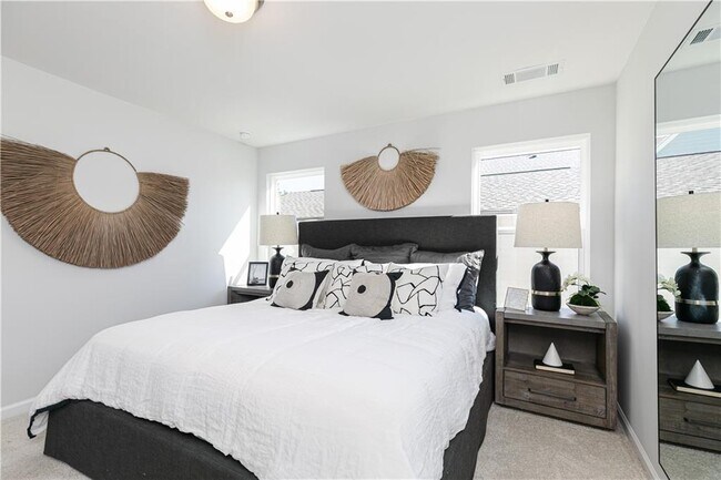 Building Photo - 3085 Cambridge Ml St