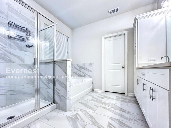 Building Photo - 2797 Aralynn Wy