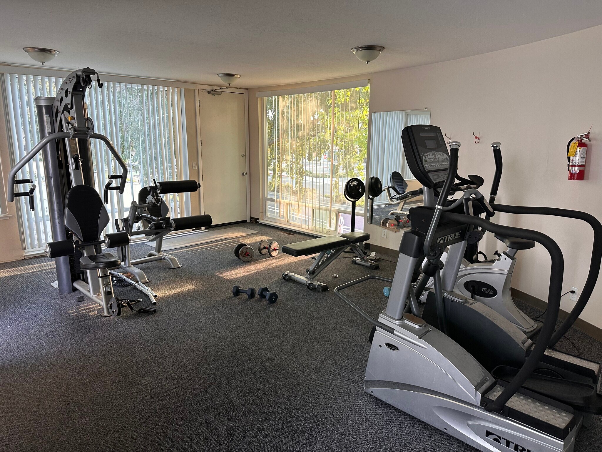 Building Photo - 1041 Shell Blvd