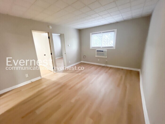 Building Photo - 67 N Harris Ave