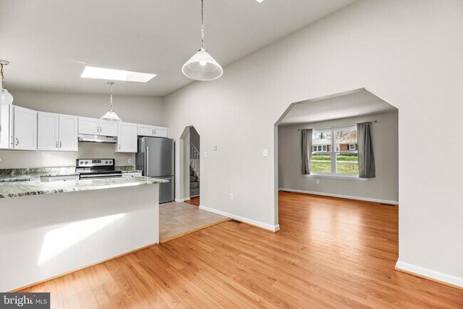 Building Photo - 3604 Cox Ct