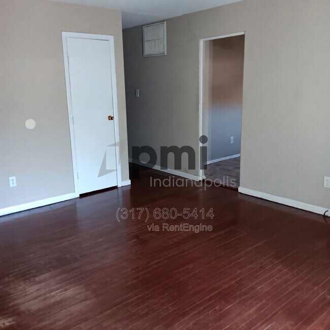 Building Photo - 2218 N Edmondson Ave