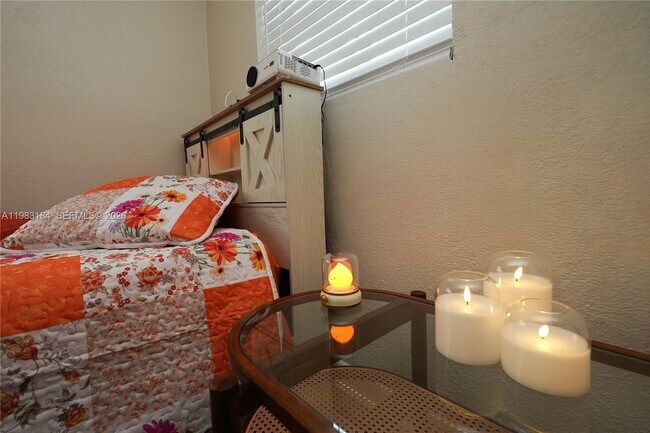 Building Photo - 742 Granada St