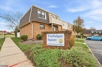 Building Photo - 2606 Trafalgar Square