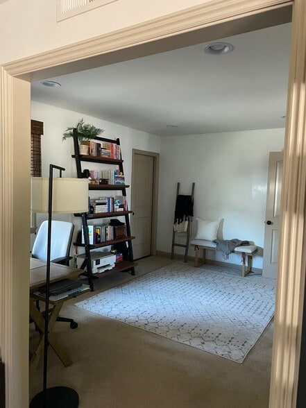 Building Photo - 5954 Stadium St