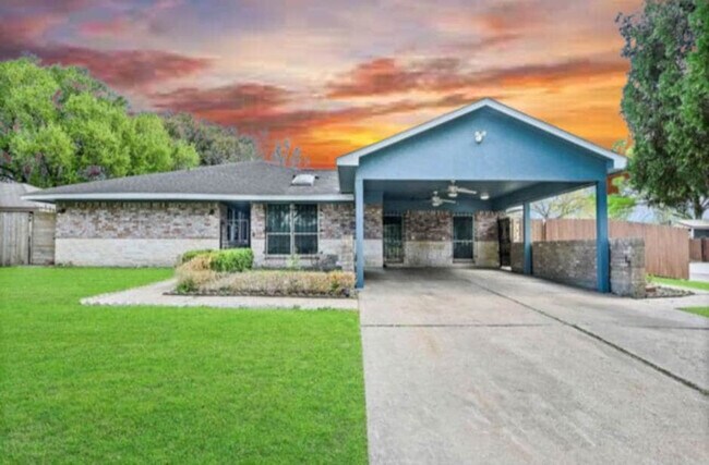 Building Photo - 6335 Tall Willow Dr