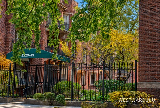 Building Photo - 5327 S Harper Ave