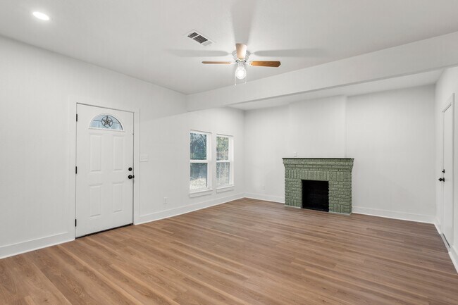 Building Photo - 2406 Gorman Ave