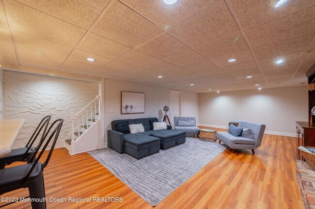 Building Photo - 623 Brooklyn Blvd