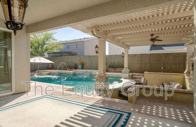 Building Photo - 145 E Taylor Ave