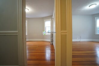 Building Photo - 15 Sumner St