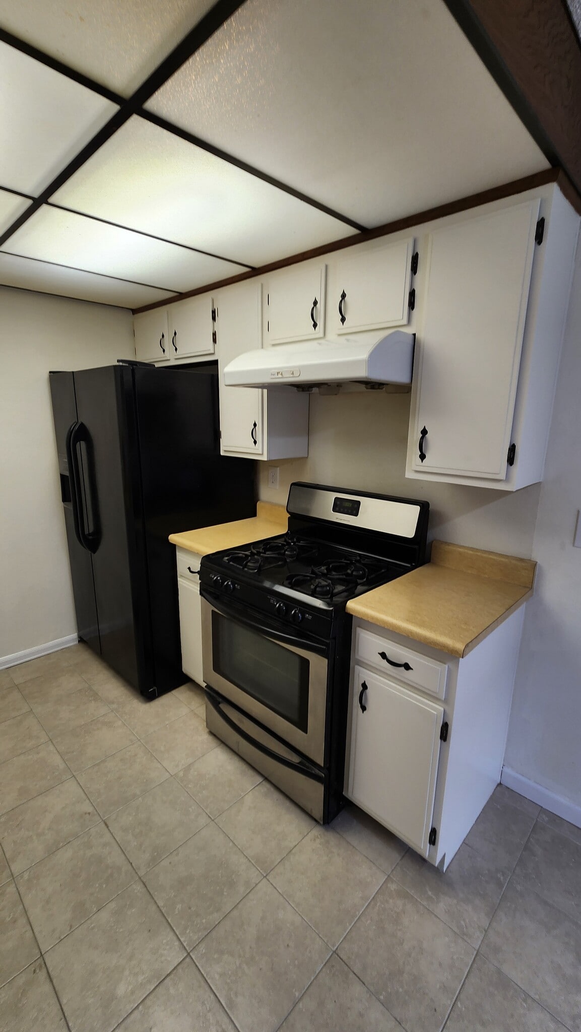 Building Photo - 715 S Webster Ave