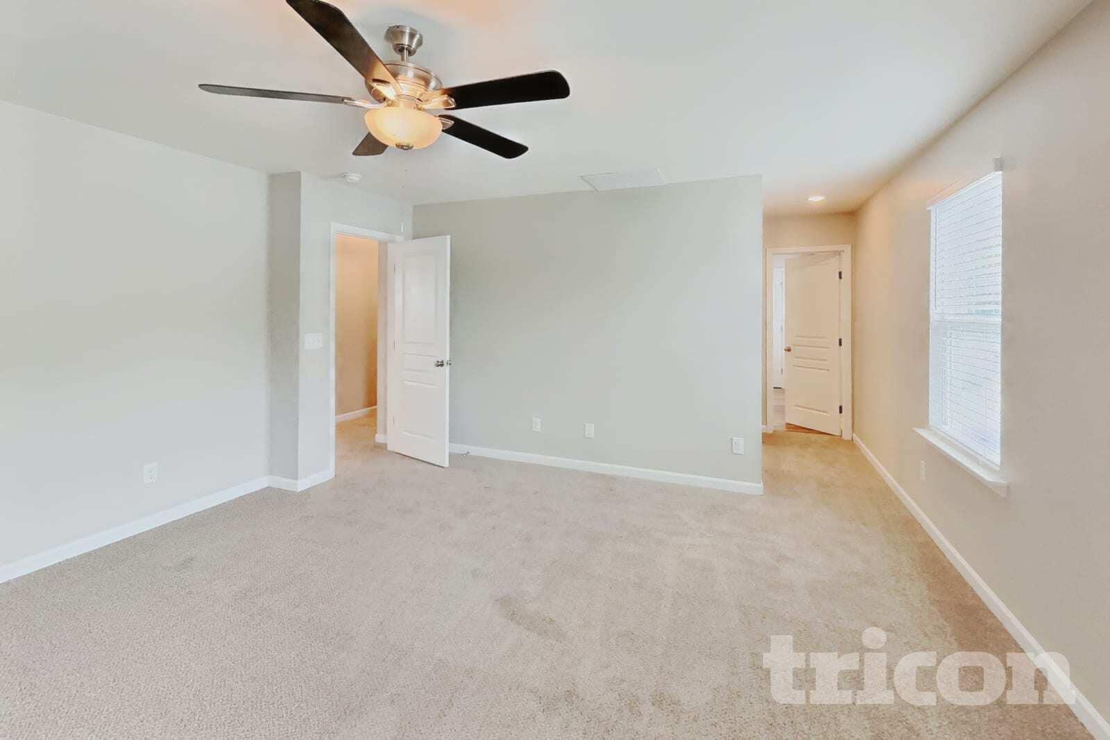 Building Photo - 923 Avondale Dr