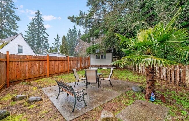 Back - 4100 Songbird Ln NW