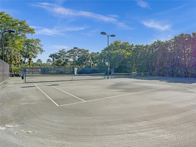 Building Photo - 16291 Bristol Pointe Dr