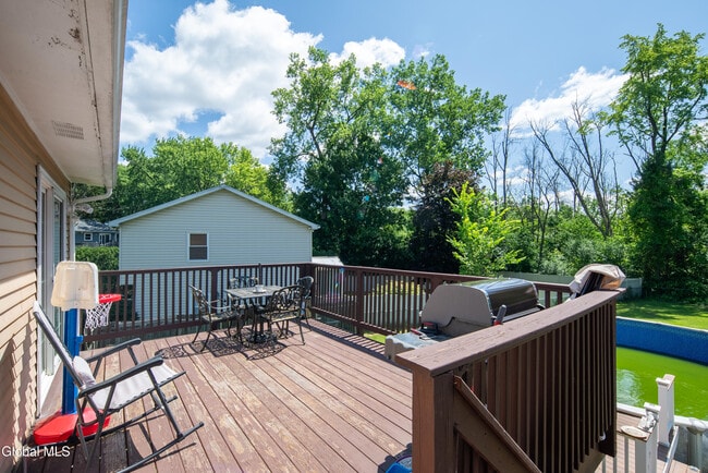 Building Photo - 99 Fiddlers Ln