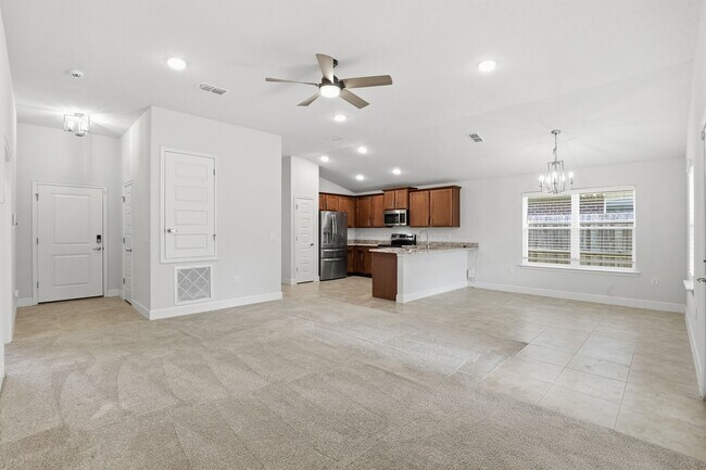 Building Photo - Newer Home in Alachua's Savannah Station