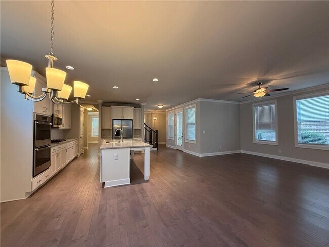 Building Photo - 6440 Bellmoore Park Ln