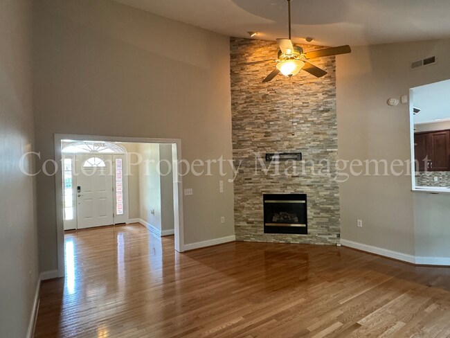 Building Photo - 7824 Sanderling Pl