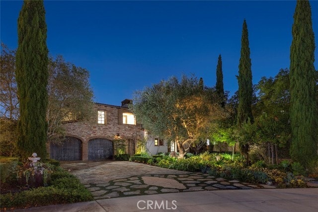 Building Photo - 8 Night Sky