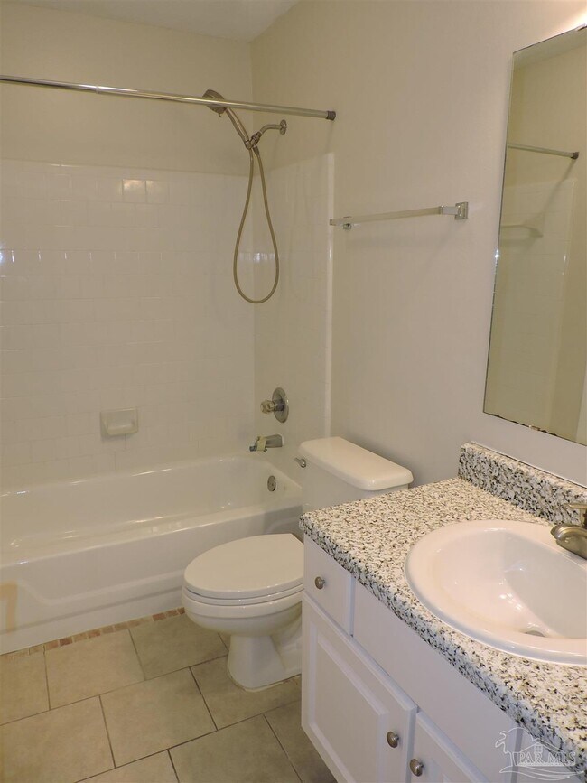 Building Photo - 1100 Sweetbriar St