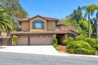 Building Photo - 3533 Sitio Baya