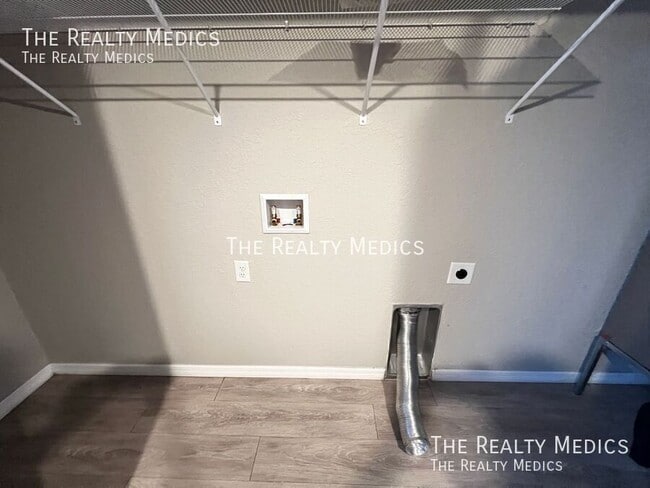 Building Photo - 41 Juniper Pass