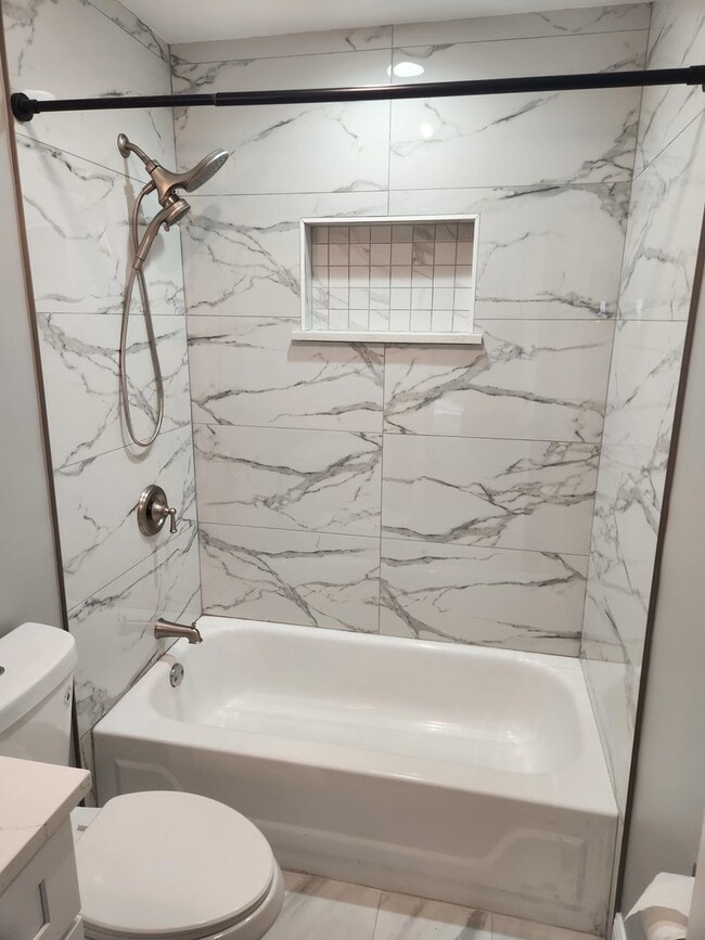 Building Photo - 1020 Brunswick Harbor