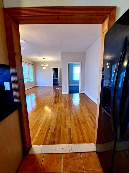 Building Photo - 9302 202nd St