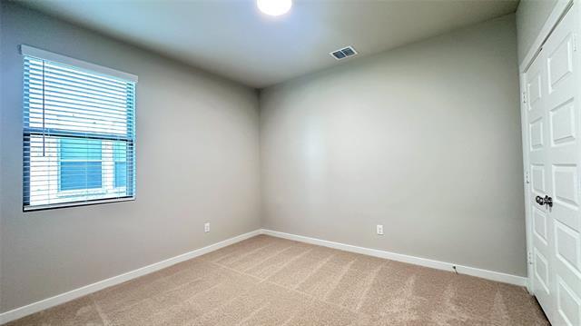 Building Photo - 1002 London Town Ln