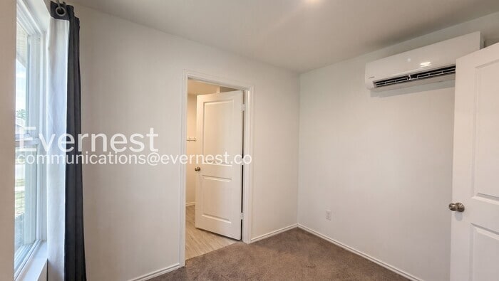 Building Photo - 7037 Elm Cv