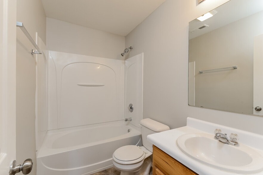 Building Photo - 5095 Joshua Way Ln