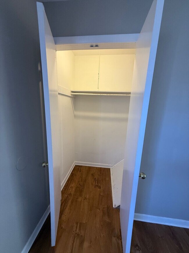 Building Photo - 100/102 Citation Ct