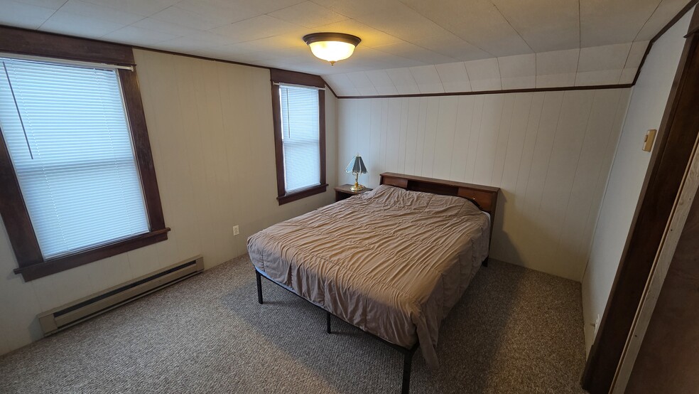 Building Photo - 919 Harney Ave